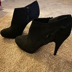Black Fancy heels